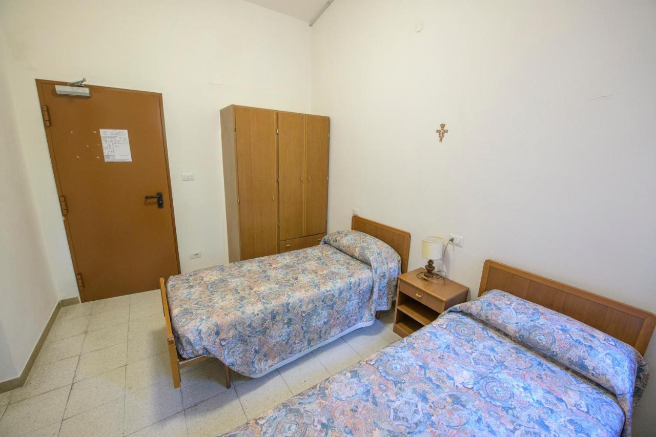 Casa Perferie “Pastor Angelicus” Hotel Verna Buitenkant foto
